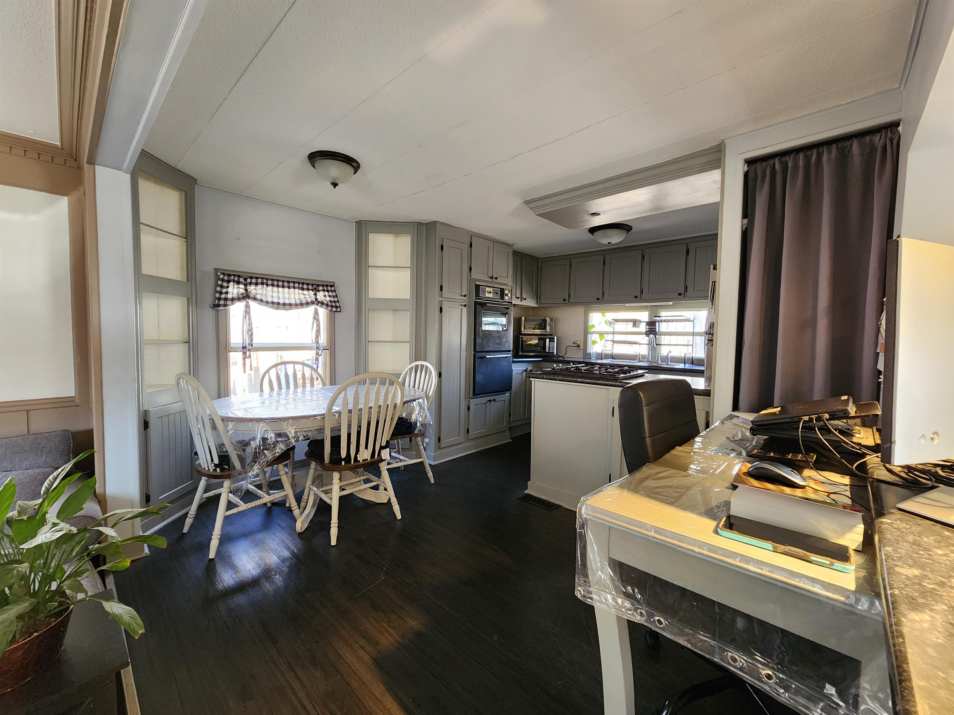 7512 Greenleaf Drive
