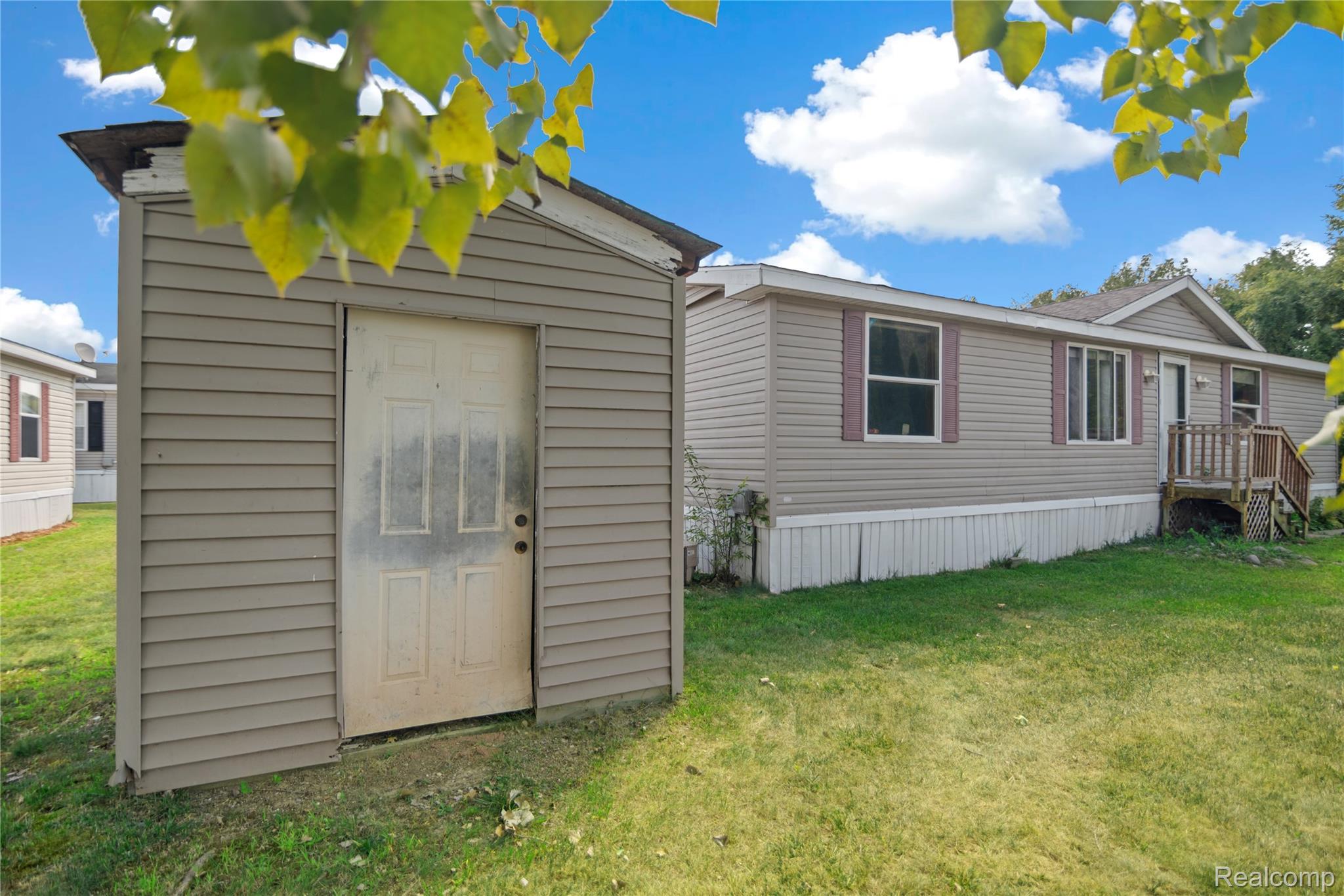 Oxford Charter Township, Michigan 48371, United States, 3 Bedrooms Bedrooms, ,2 BathroomsBathrooms,Residential,Active,204623