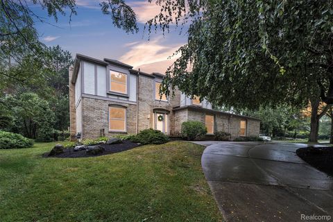 31037 N Park Drive Farmington City MI 48331