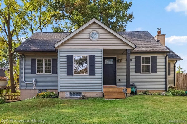 9345 BUCKINGHAM ST, WHITE LAKE, MI 48386 - Image bbfec403f511a80540eae3e07f4ef604/3488296845