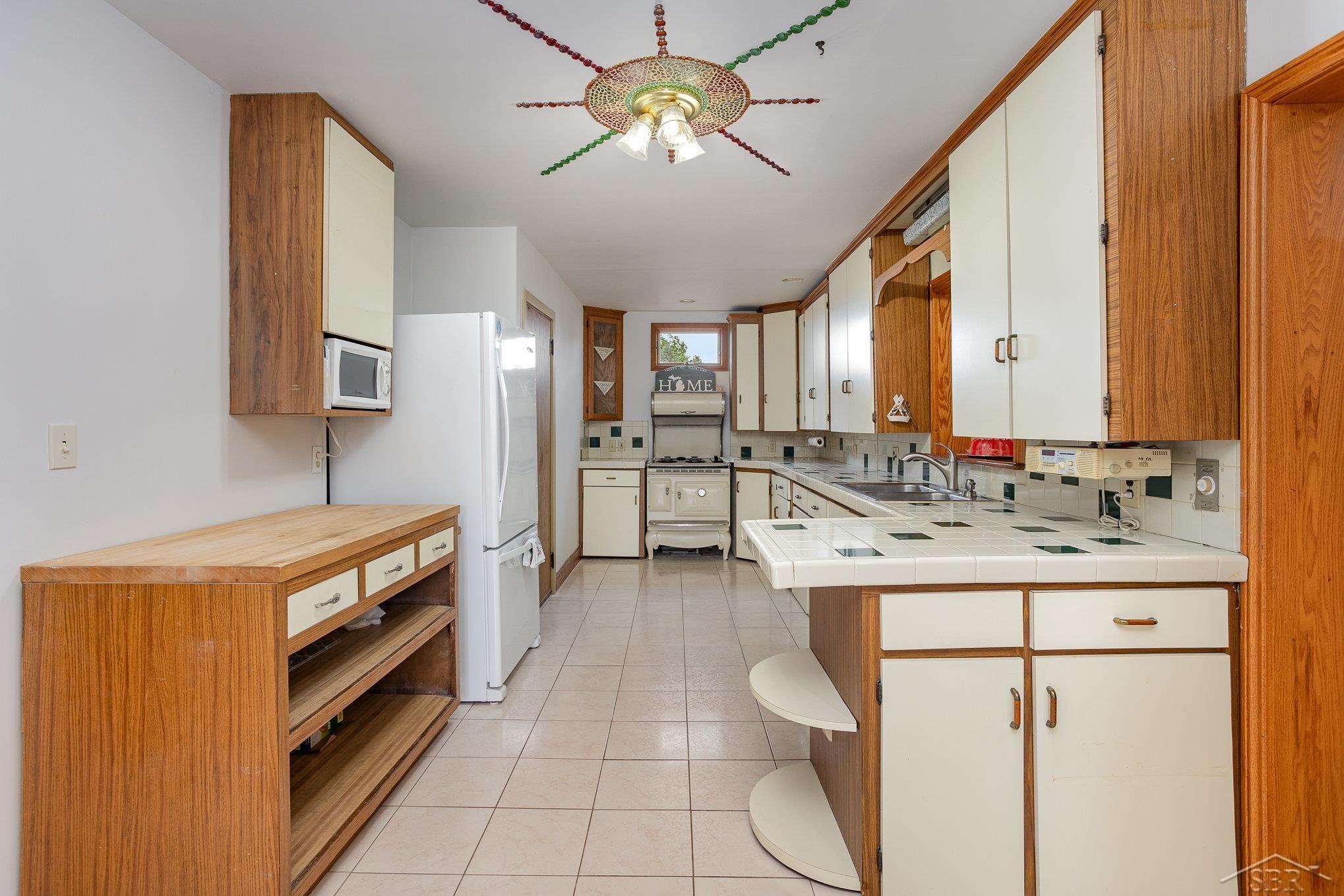 Blumfield Township, Michigan 48601, United States, 4 Bedrooms Bedrooms, ,2 BathroomsBathrooms,Residential,Active,175763