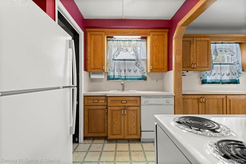 Tiny photo for 16000 Beatrice Avenue, Allen Park City, MI 48101 (MLS # 20261079520)