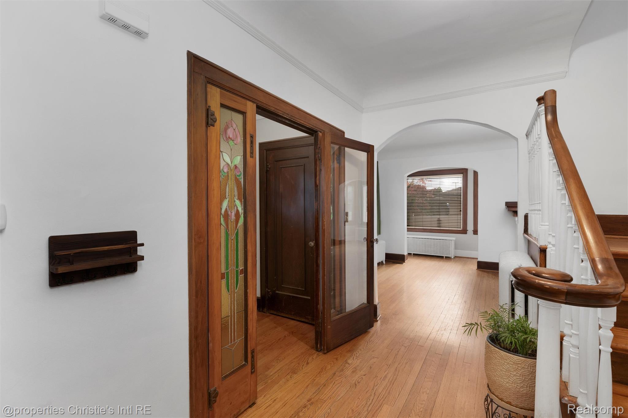 1409 Sunset Boulevard