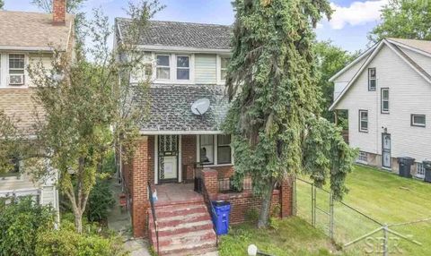 1998 Glendale Street Detroit City MI 48238