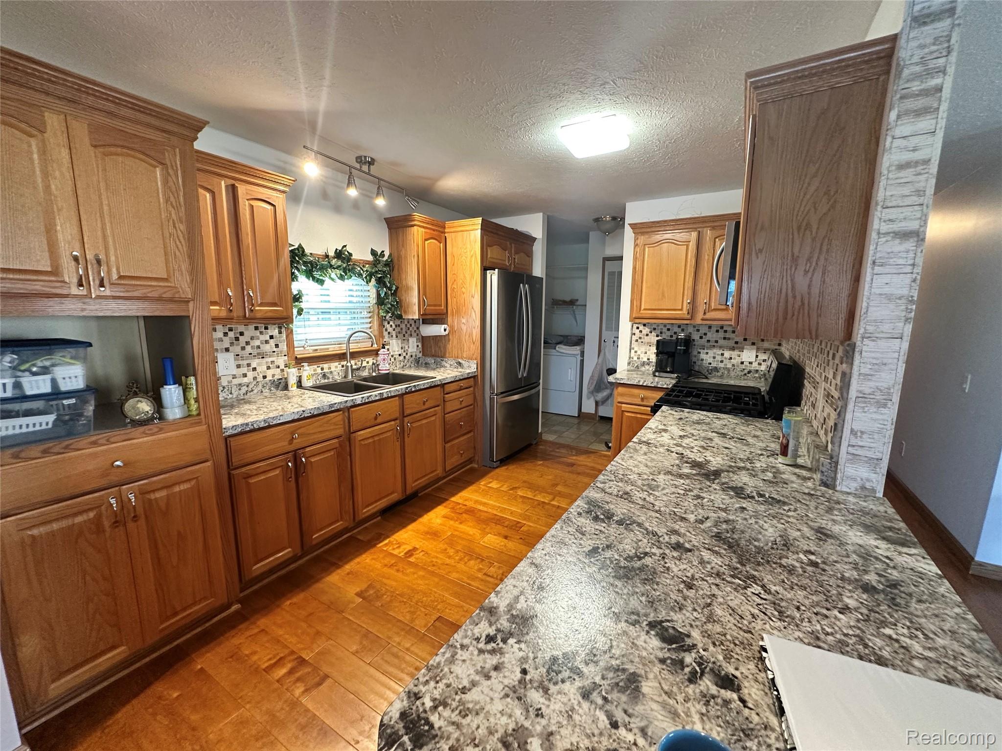 148 Pine Lakes Drive W