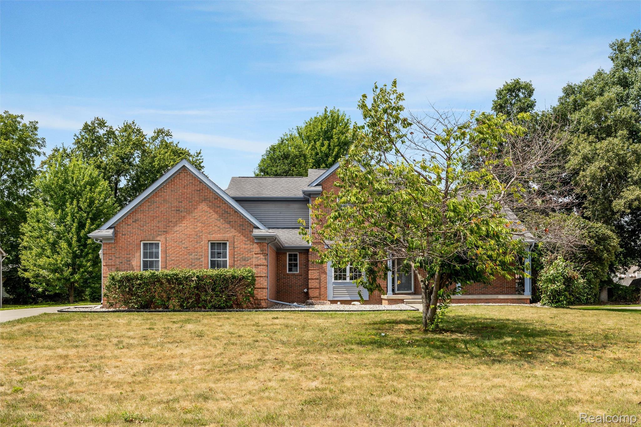 9110 Old Oak Drive