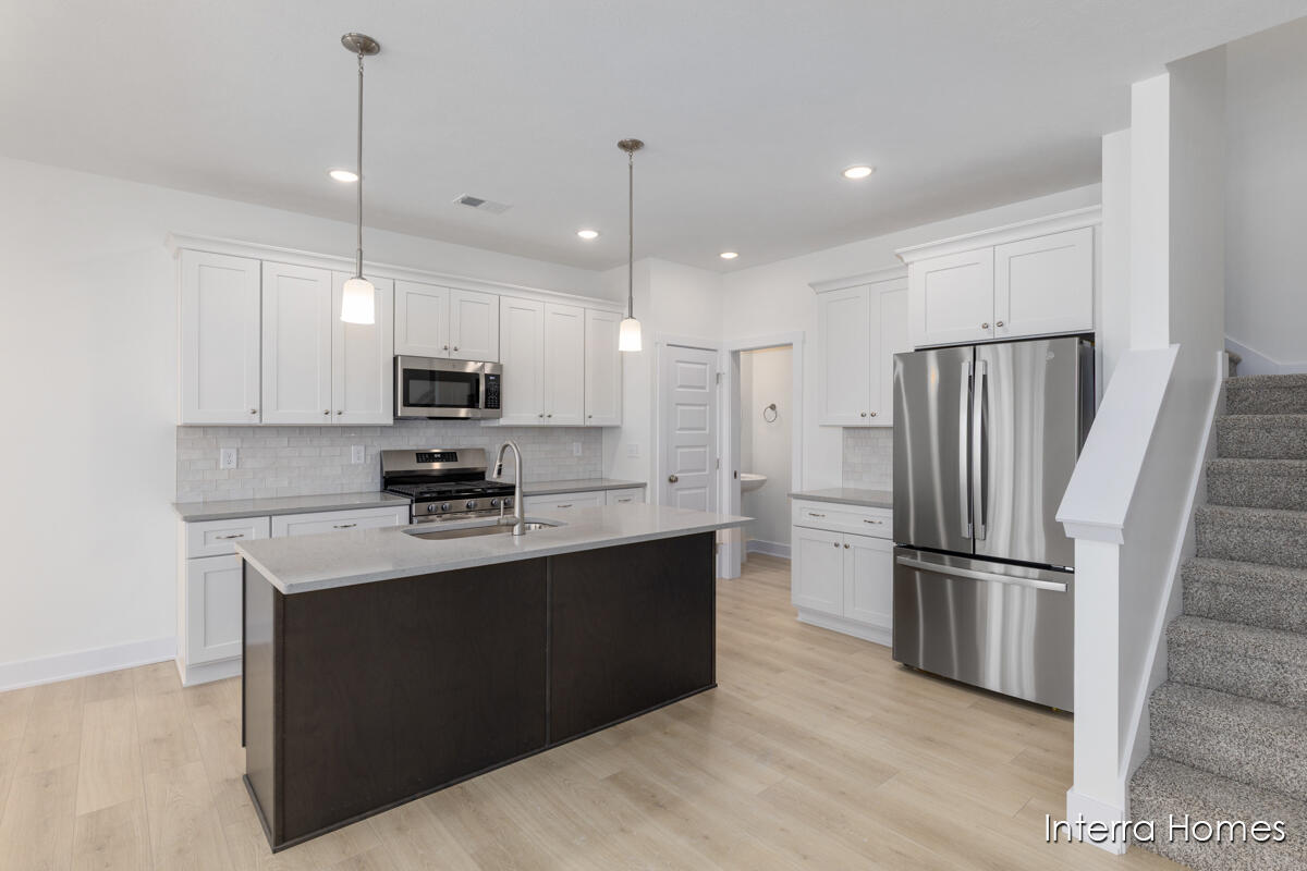 3327 Kings River Street SW 46