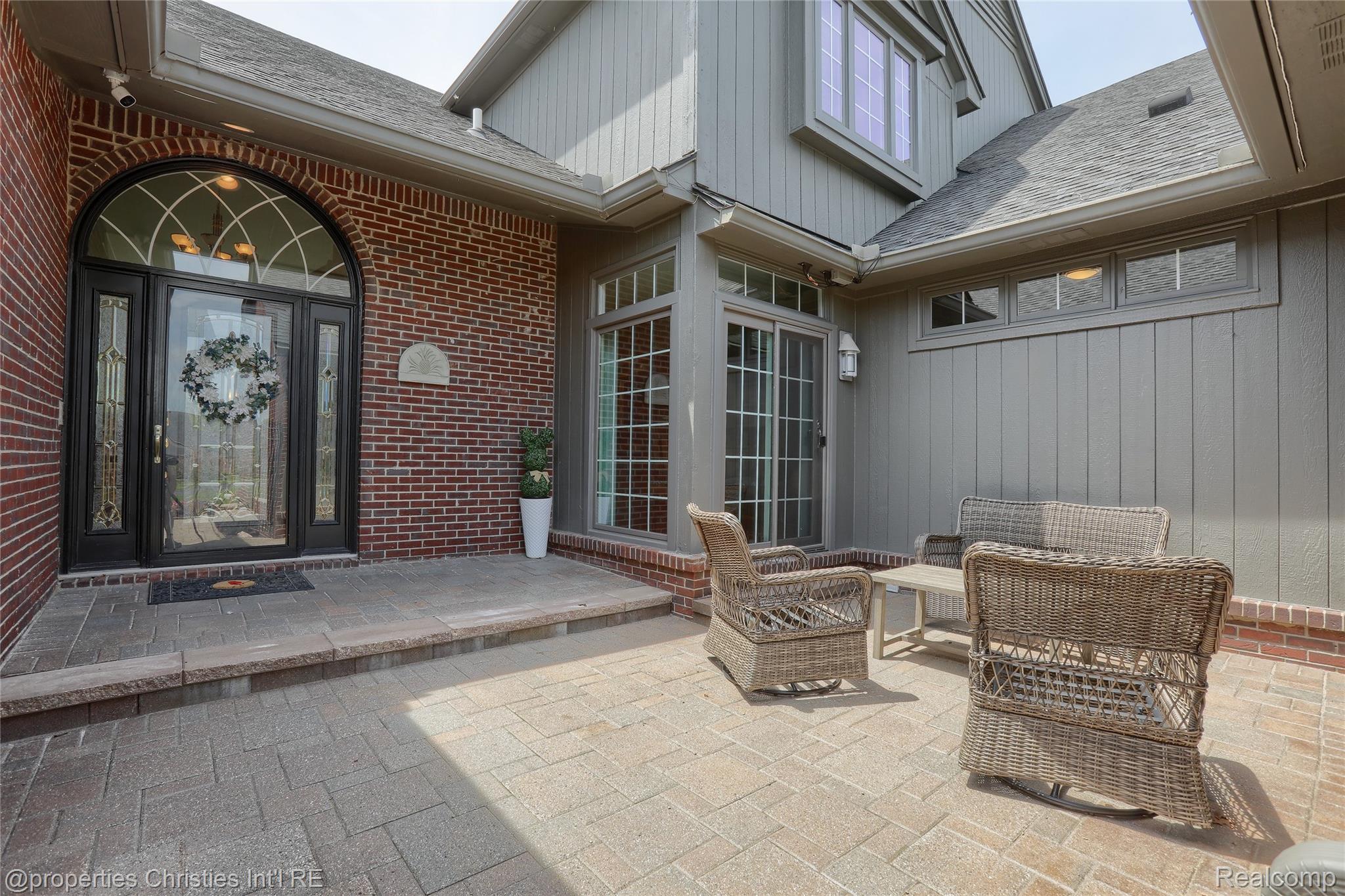 2200 Barberry Drive