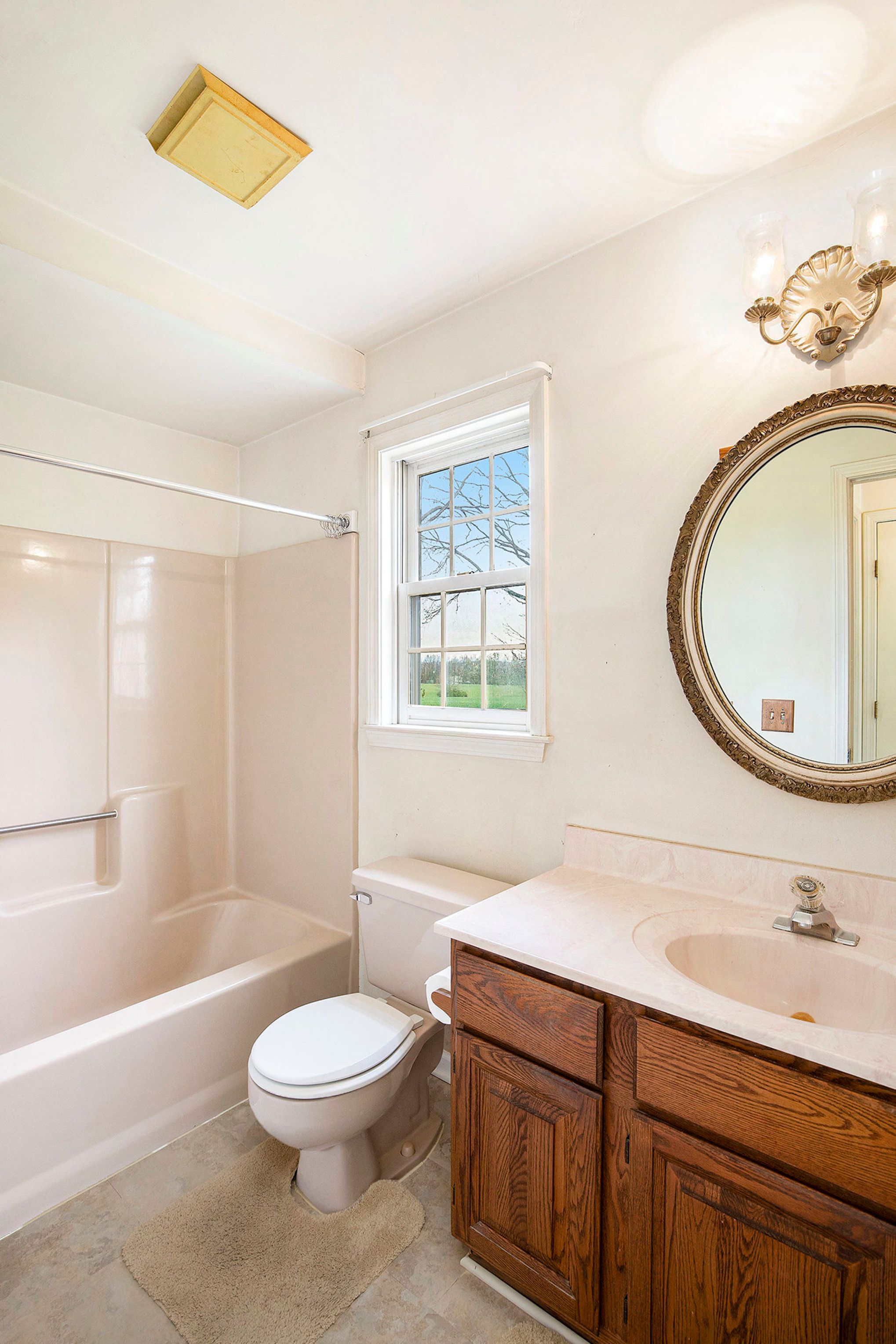 Groveland Township Oakland, Michigan 48348, United States, 3 Bedrooms Bedrooms, ,2 BathroomsBathrooms,Residential,Pending,127267