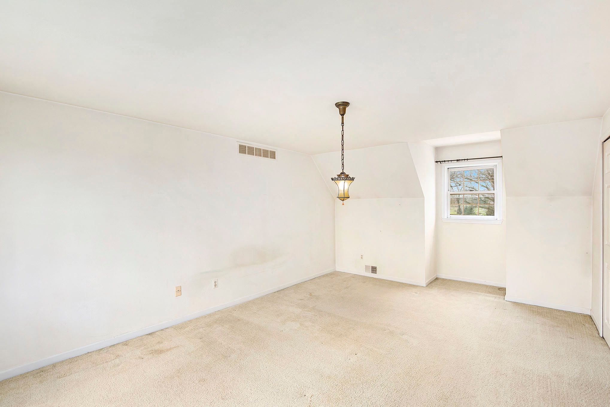 Groveland Township Oakland, Michigan 48348, United States, 3 Bedrooms Bedrooms, ,2 BathroomsBathrooms,Residential,Pending,127267