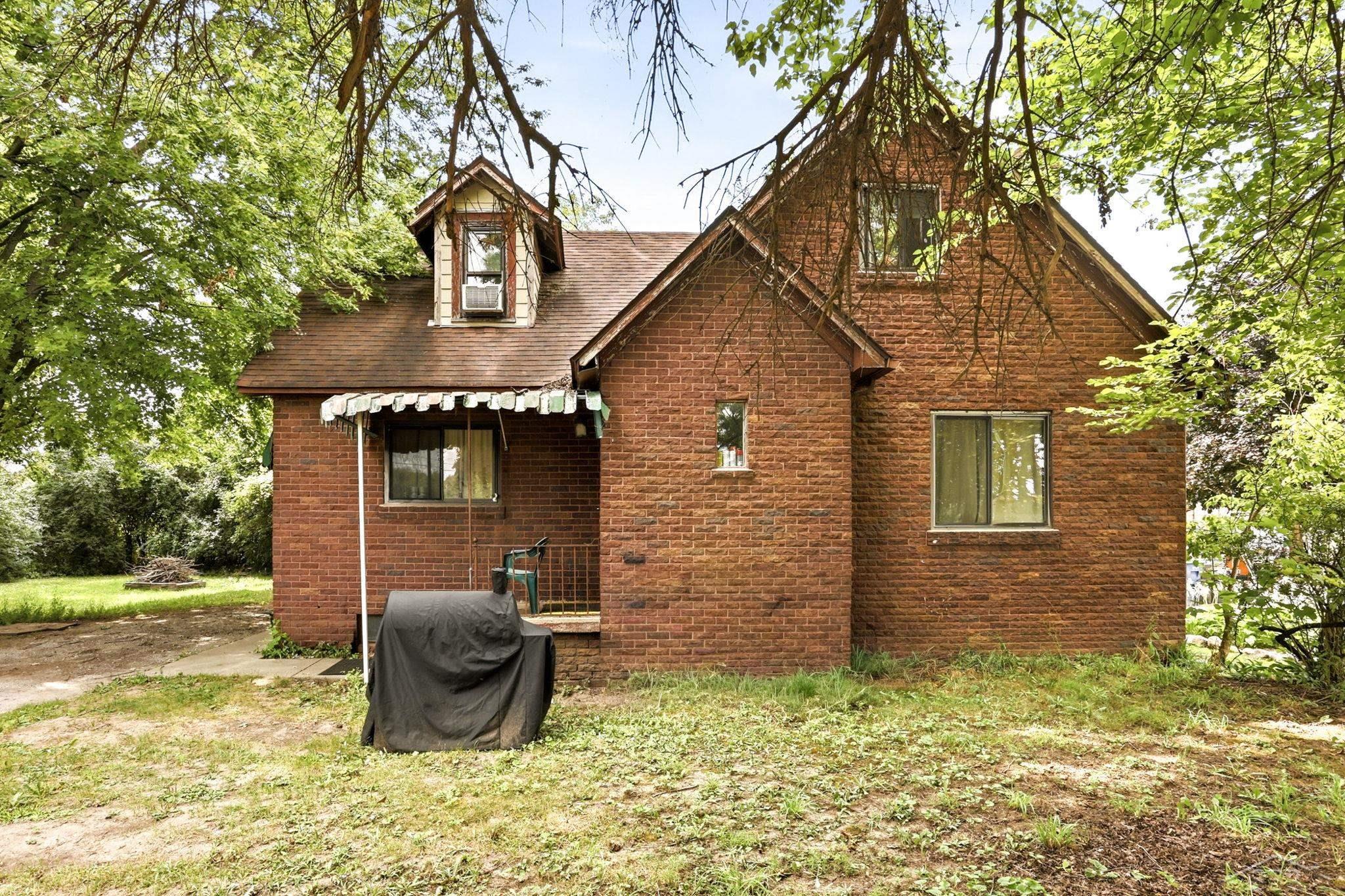3734 Sheridan Road