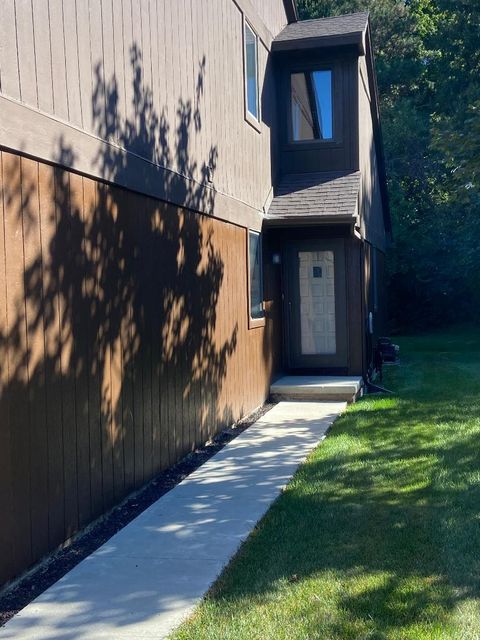 623 Echo Court Saline City MI 48176