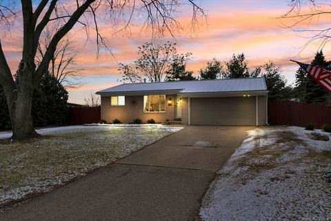 45077 Hecker Drive Utica City MI 48317