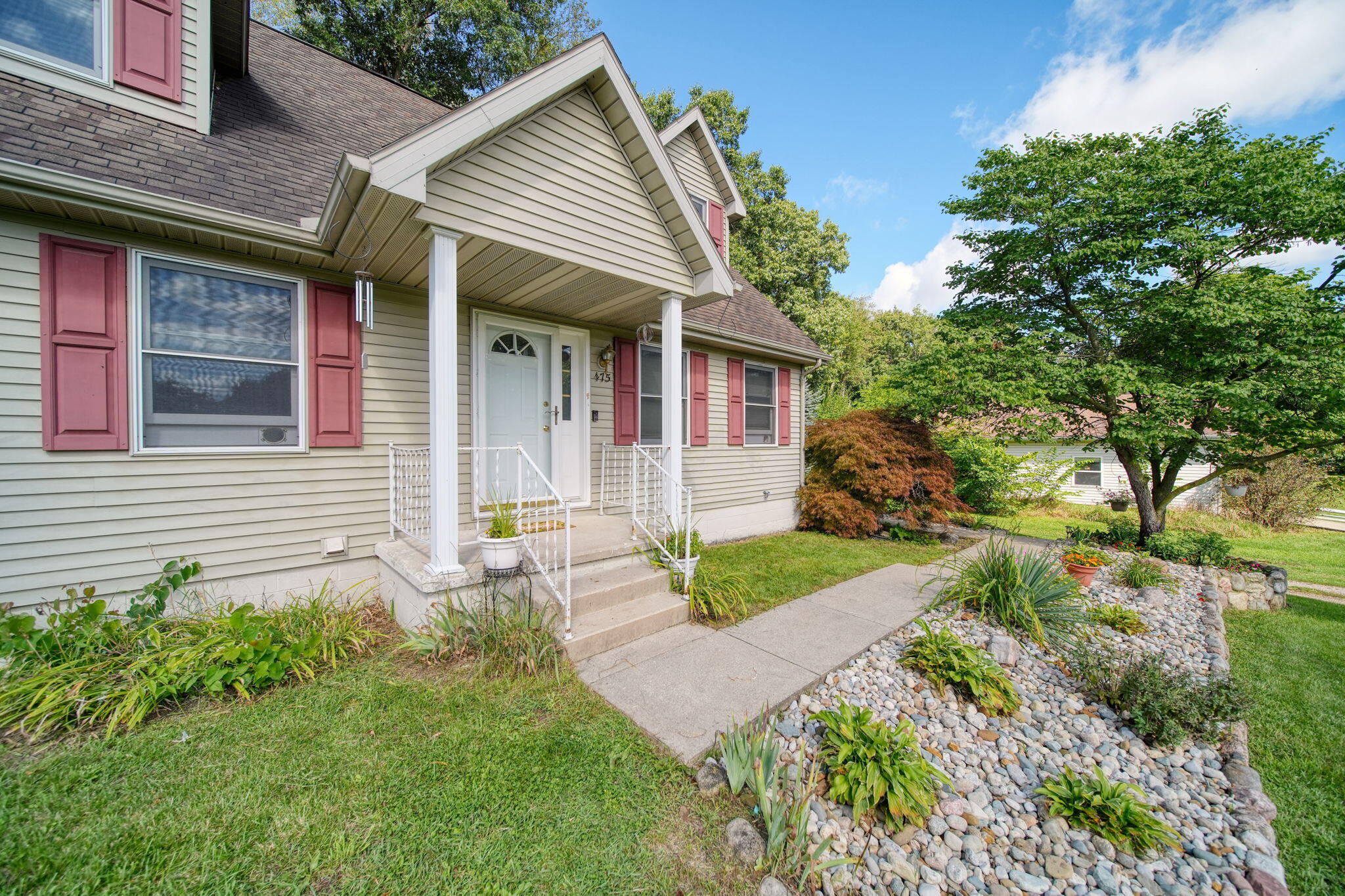 475 Skyline Drive