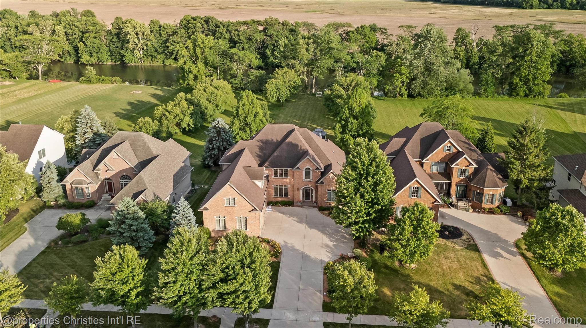 595 Ridge Point Drive