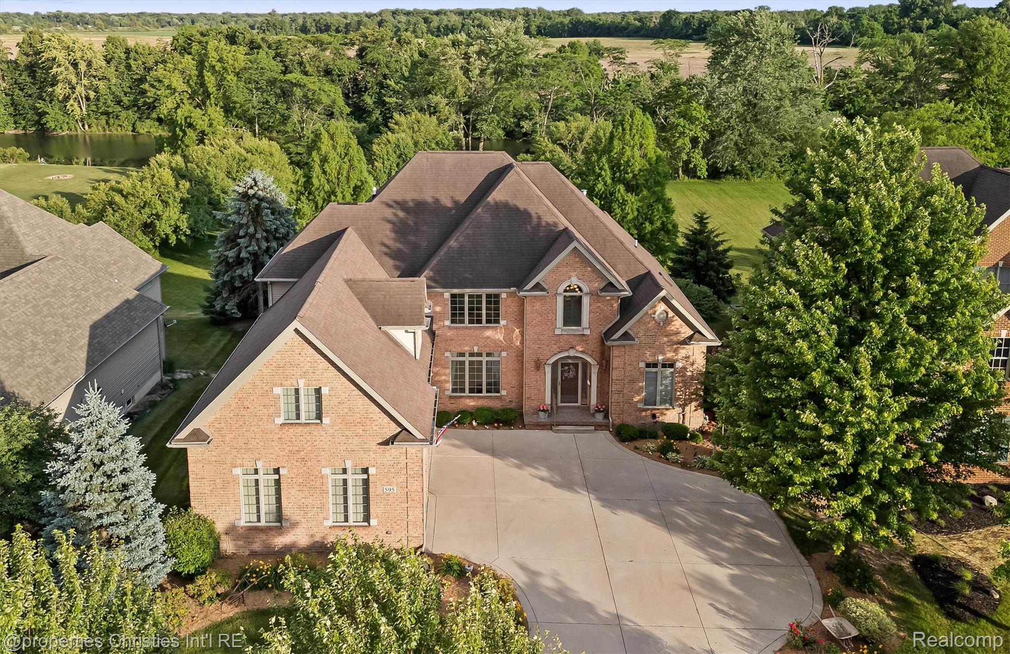 595 Ridge Point Drive