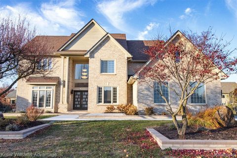 4656 Stoneview West Bloomfield Charter Township MI 48322