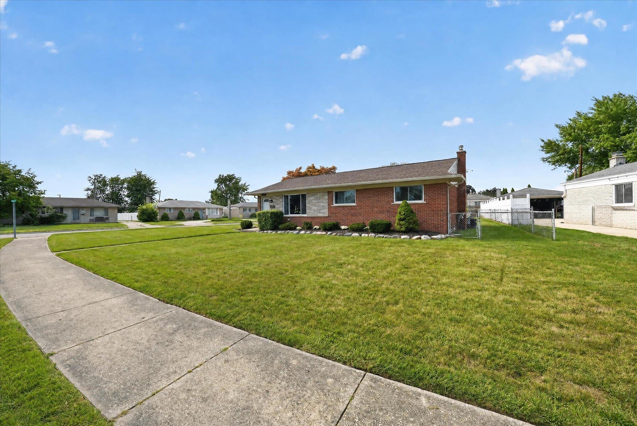 33236 Morrison Court