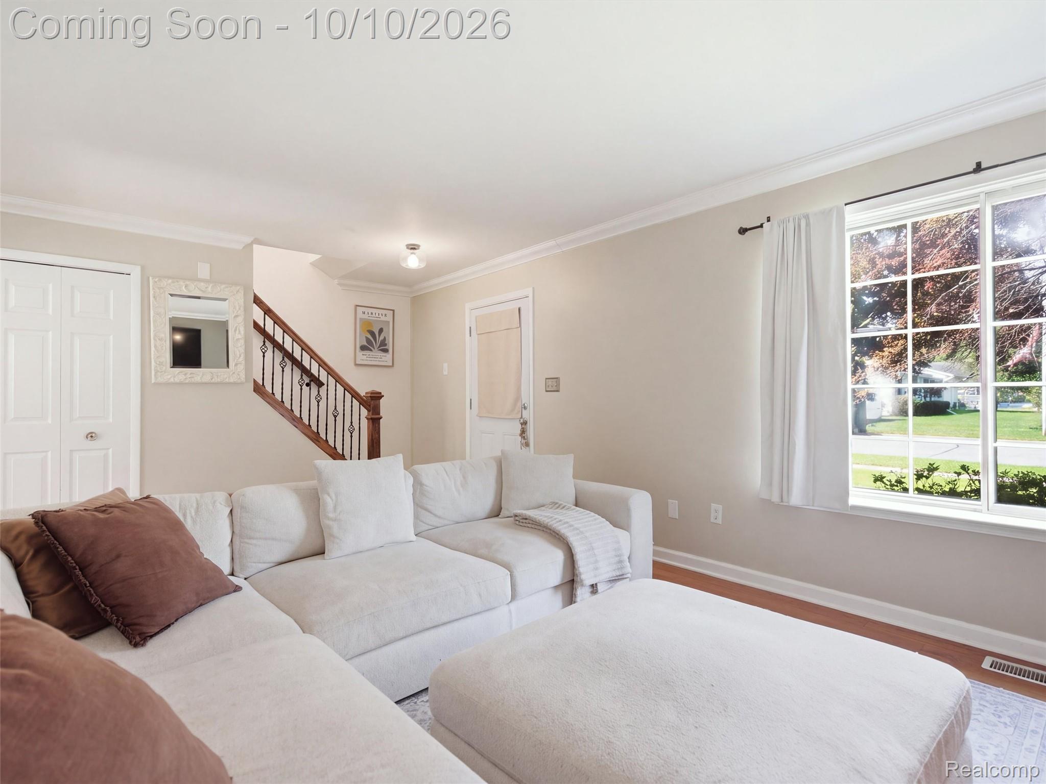 801 Meadowlark Lane