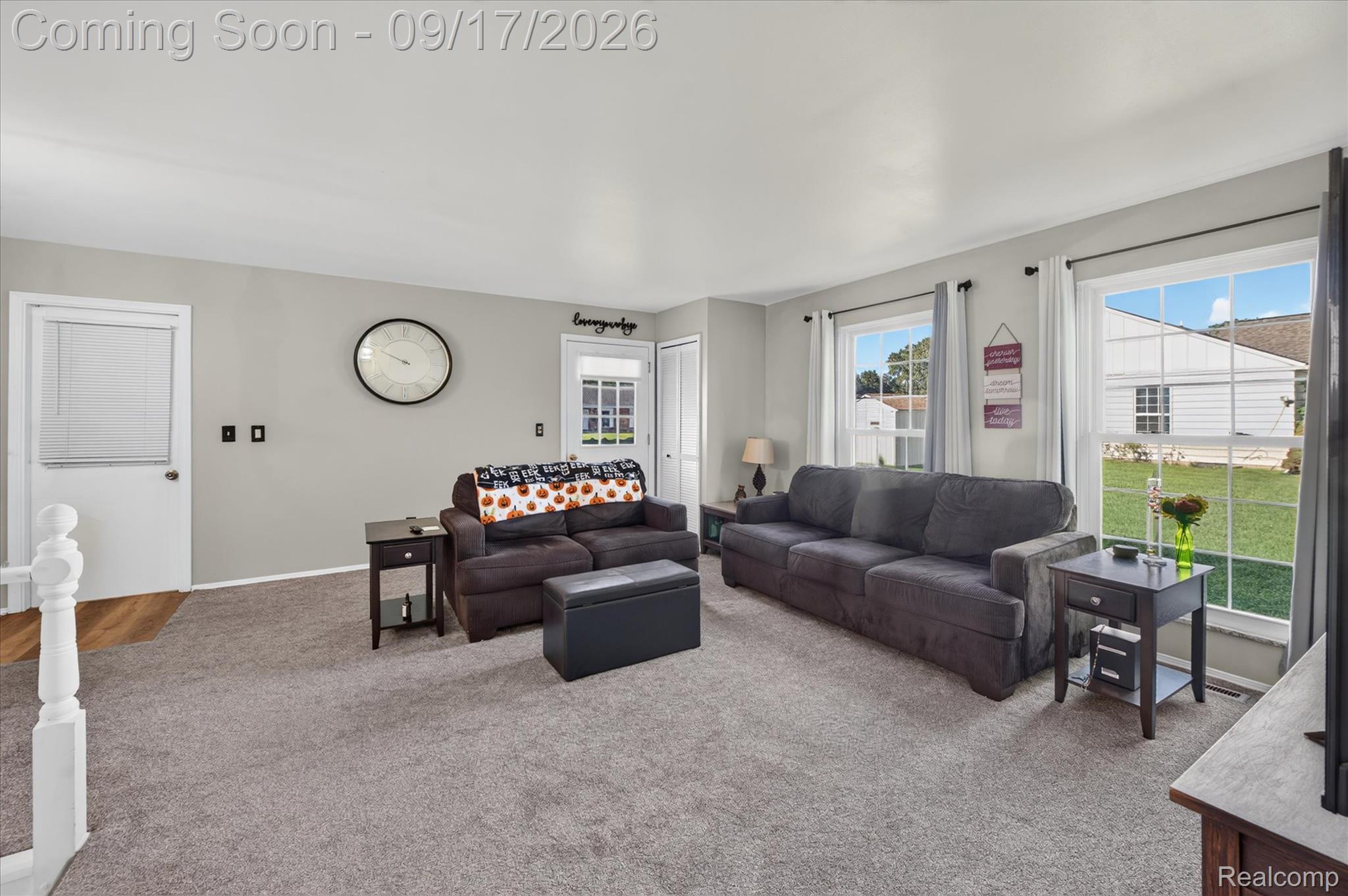 3043 Vineyard Lane