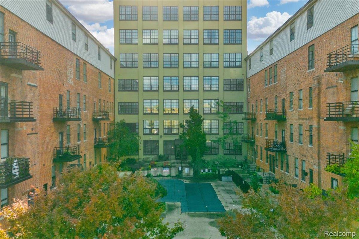 Detroit City, Michigan 48207, United States, 2 Bedrooms Bedrooms, ,1 BathroomBathrooms,Residential,Active,231762 Detroit City, Michigan 48207, United States, 2 Bedrooms Bedrooms, ,1 BathroomBathrooms,Residential,Active,231762