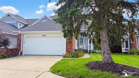 Photo of 204 Meadowlands Court, Monroe Charter Township, MI 48161 (MLS # 57050223023)