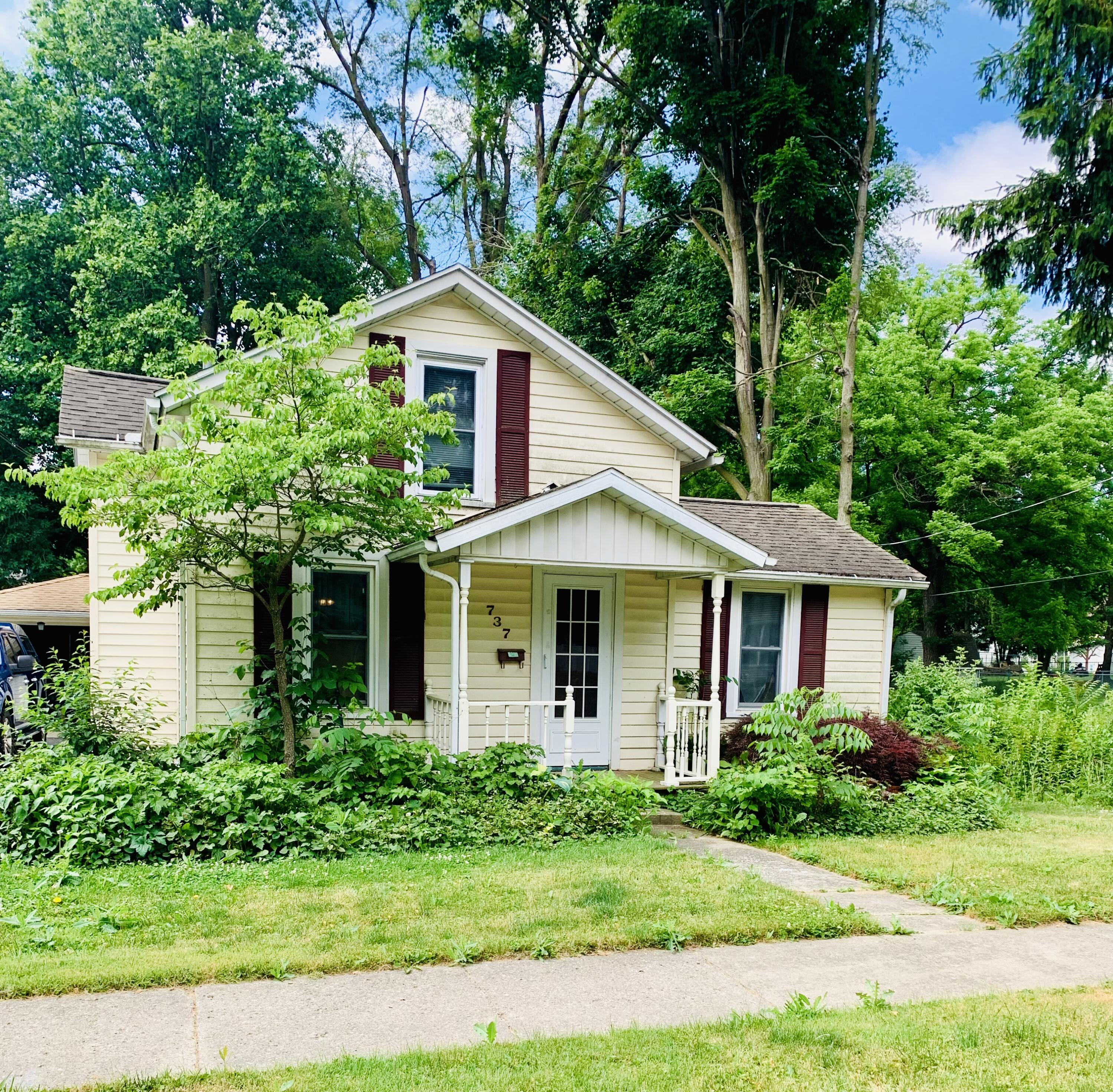 737 Saint Joseph Street