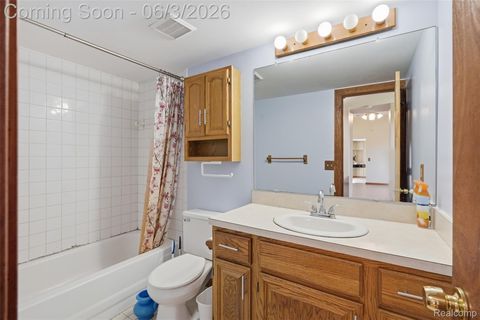 Tiny photo for 5634 Chicago Road, Warren City, MI 48092 (MLS # 20261039537)