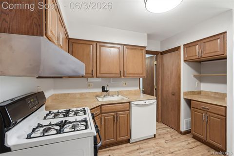 Tiny photo for 5634 Chicago Road, Warren City, MI 48092 (MLS # 20261039537)