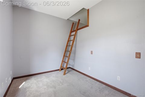 Tiny photo for 5634 Chicago Road, Warren City, MI 48092 (MLS # 20261039537)