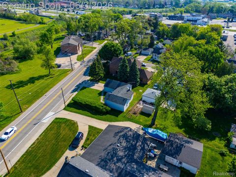 Tiny photo for 5634 Chicago Road, Warren City, MI 48092 (MLS # 20261039537)