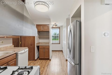 Tiny photo for 5634 Chicago Road, Warren City, MI 48092 (MLS # 20261039537)