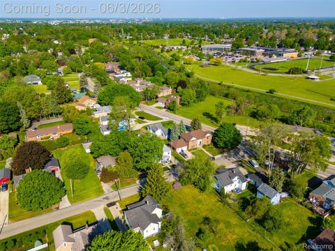 Tiny photo for 5634 Chicago Road, Warren City, MI 48092 (MLS # 20261039537)