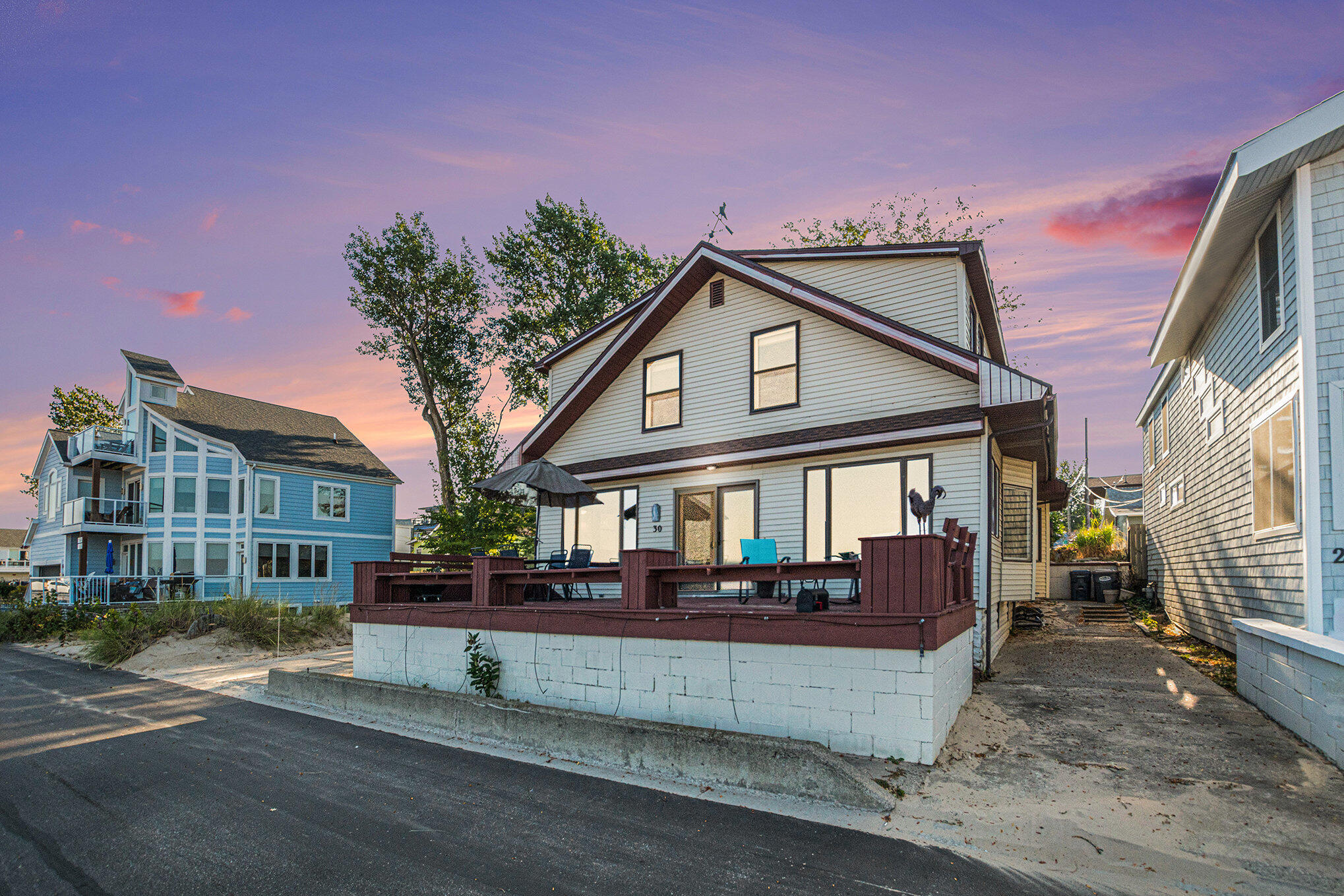 30 Lakeshore Drive