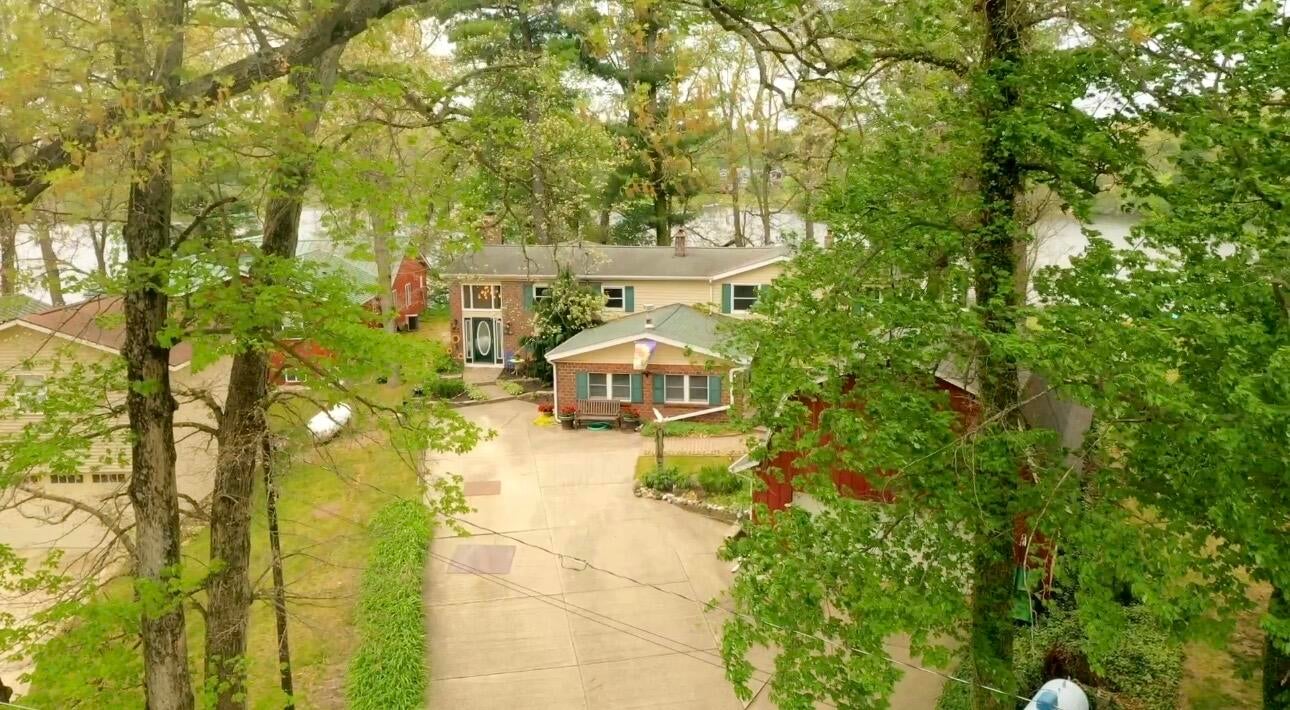 875 Bruce Drive