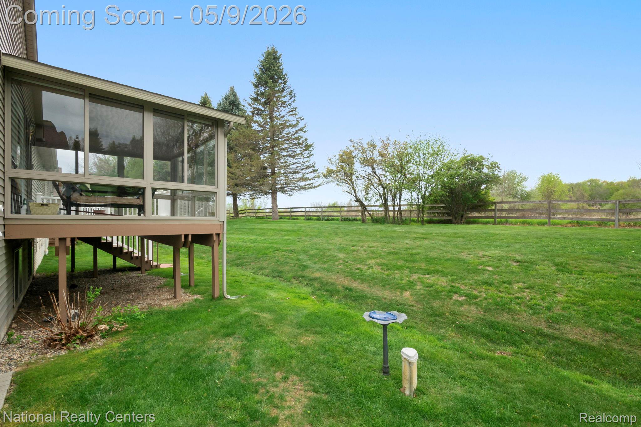 7221 Hawthorne Circle