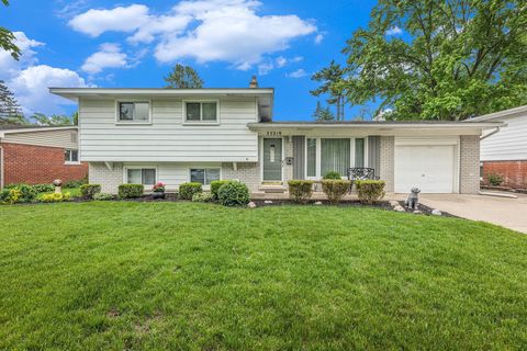 33219 FLANDERS Street Farmington City MI 48336
