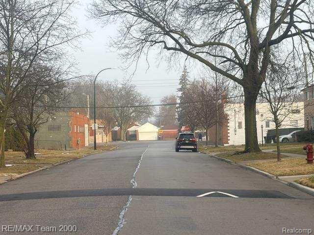 16842 Greenview Avenue