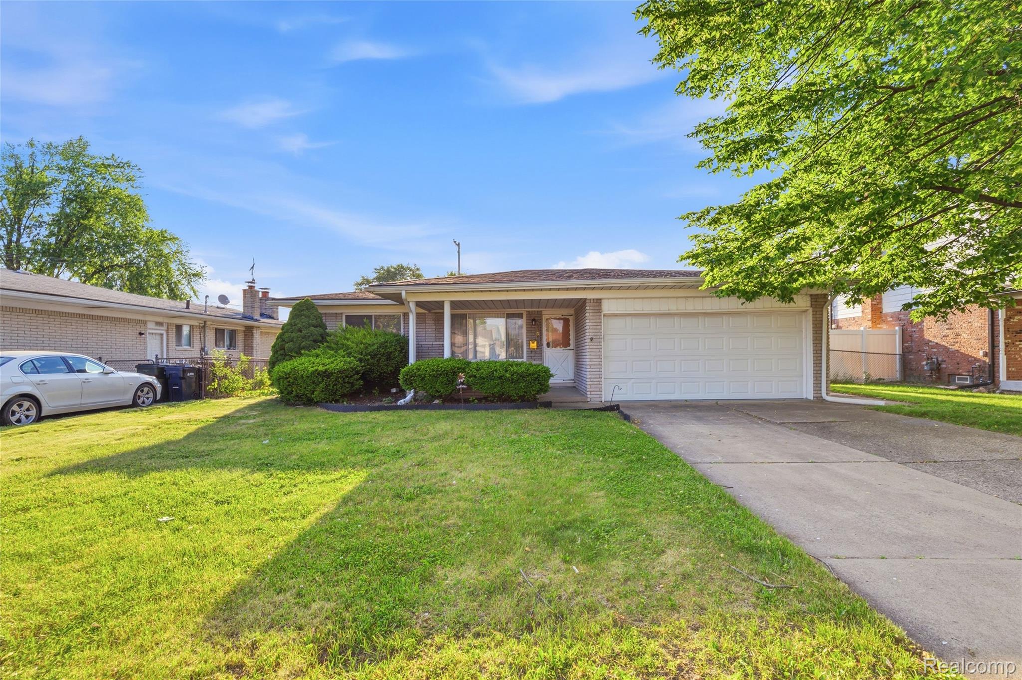 35074 LANA Lane