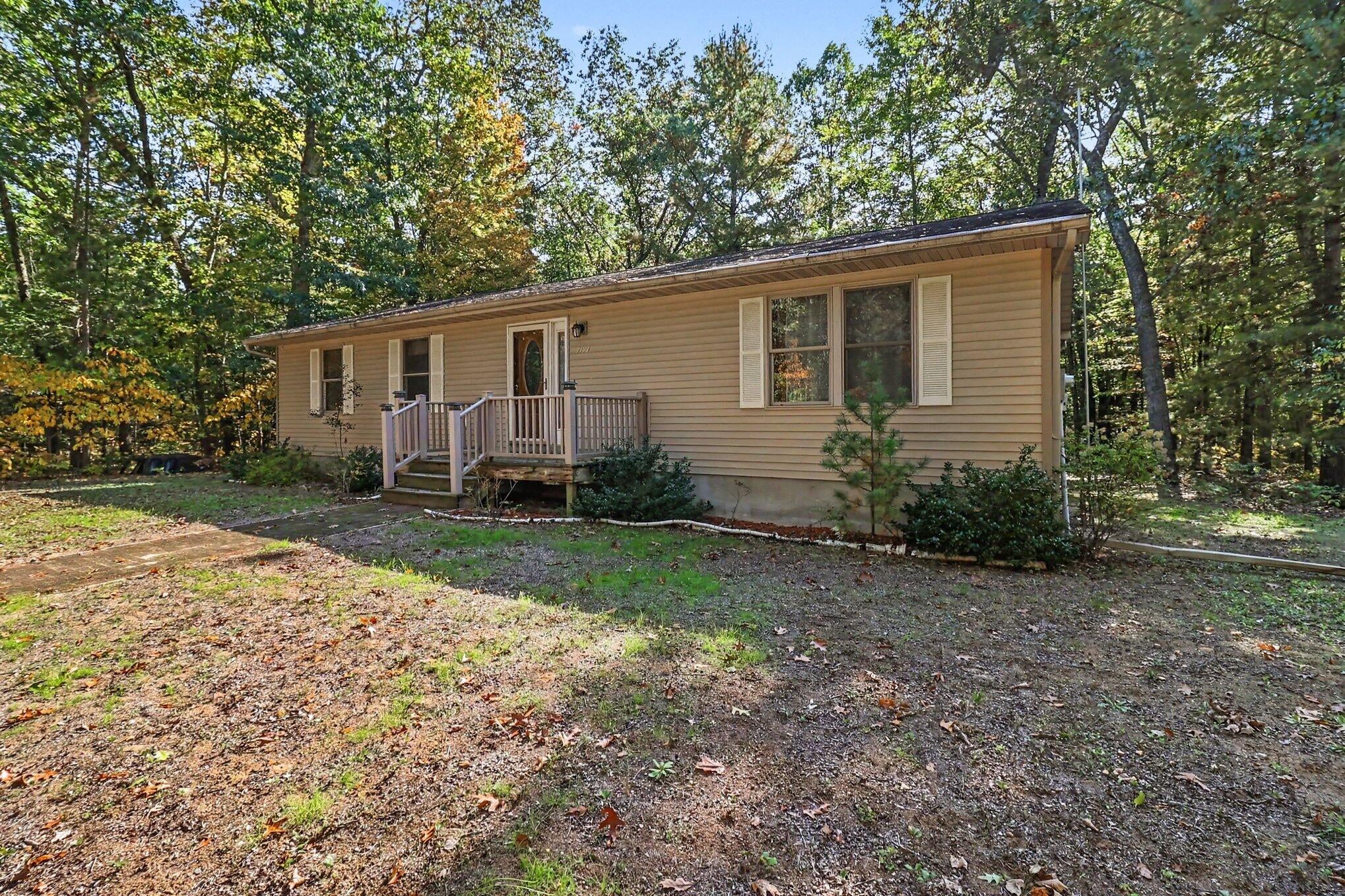 7137 E Catherine Road