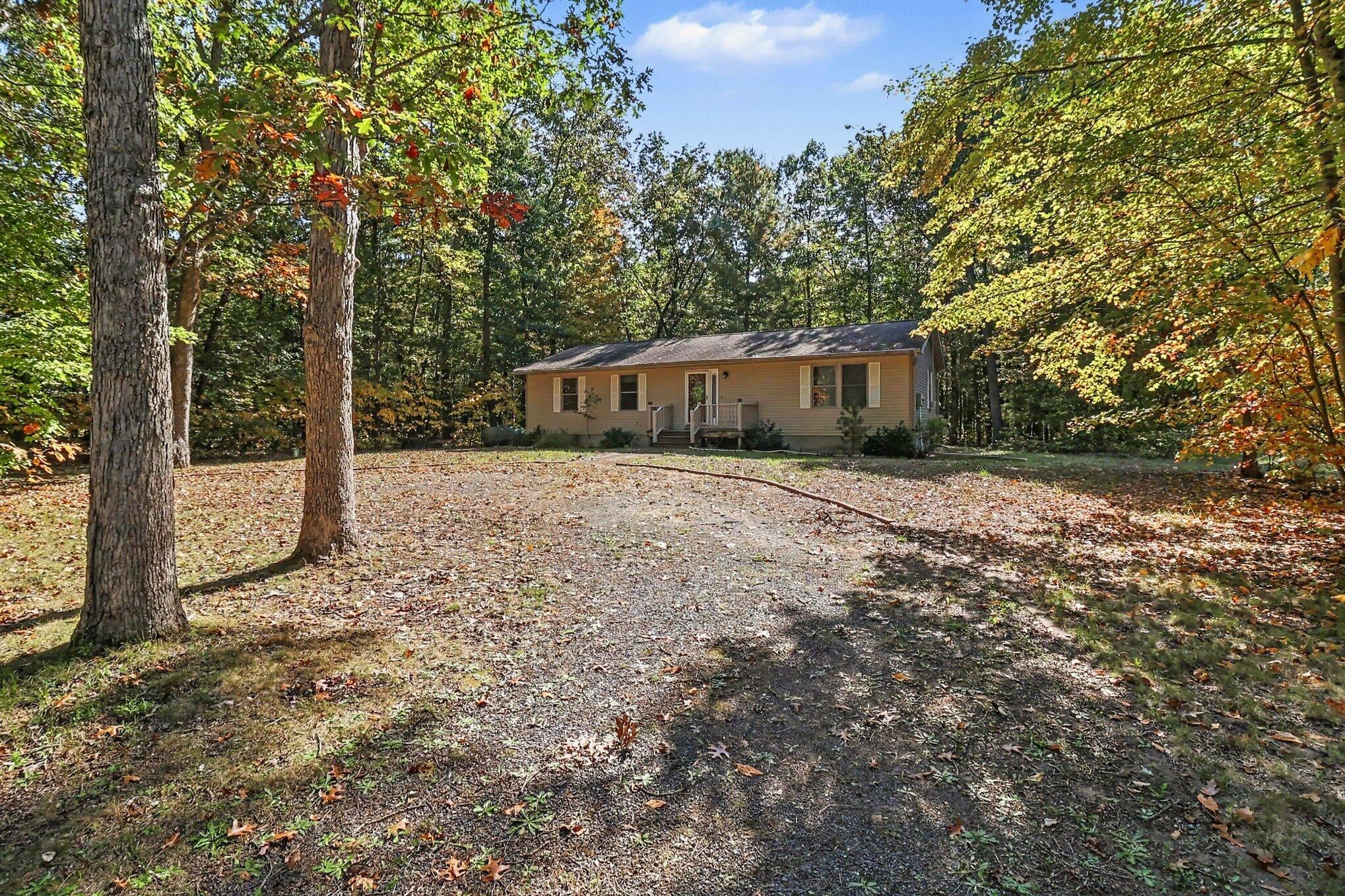 7137 E Catherine Road