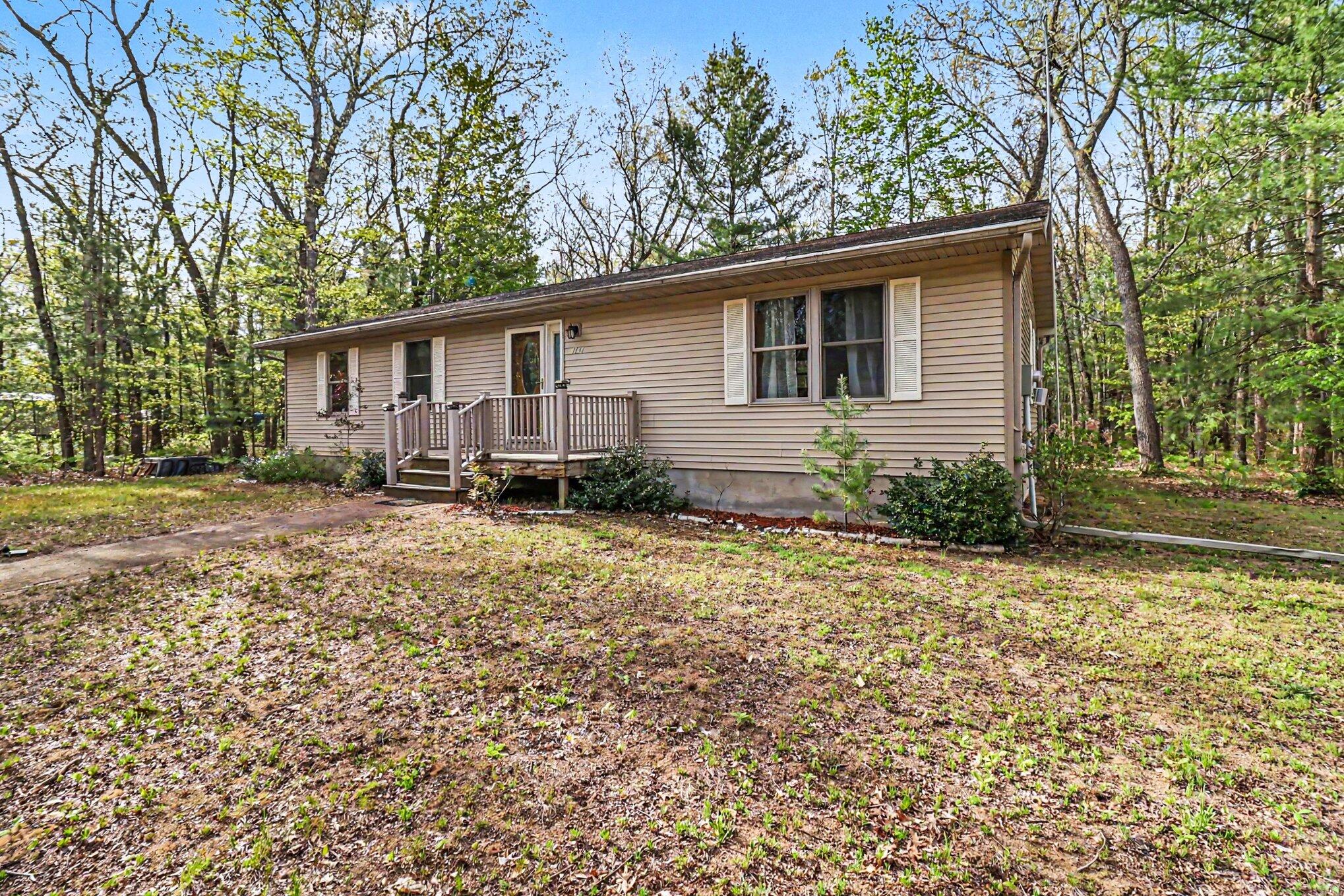 7137 E Catherine Road