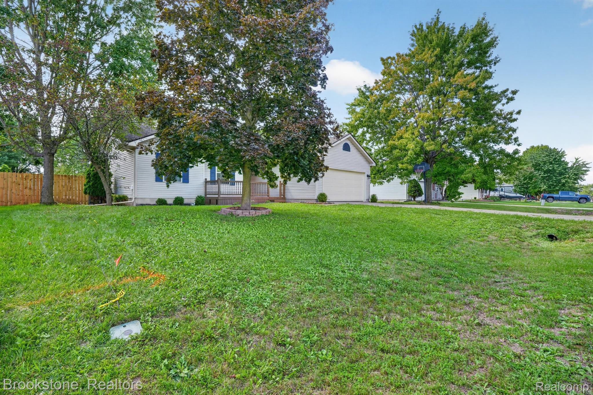6098 Hedgerow Circle