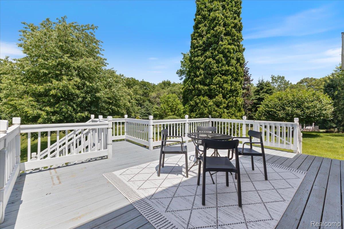 White Lake Charter Township, Michigan 48383, United States, 3 Bedrooms Bedrooms, ,4 BathroomsBathrooms,Residential,Active,156925