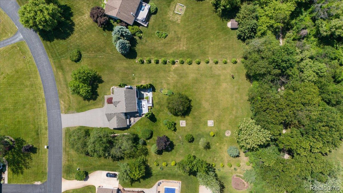 White Lake Charter Township, Michigan 48383, United States, 3 Bedrooms Bedrooms, ,4 BathroomsBathrooms,Residential,Active,156925