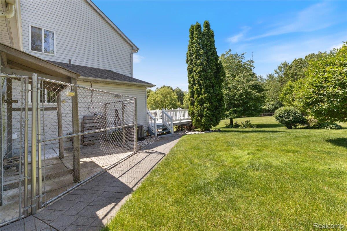 White Lake Charter Township, Michigan 48383, United States, 3 Bedrooms Bedrooms, ,4 BathroomsBathrooms,Residential,Active,156925