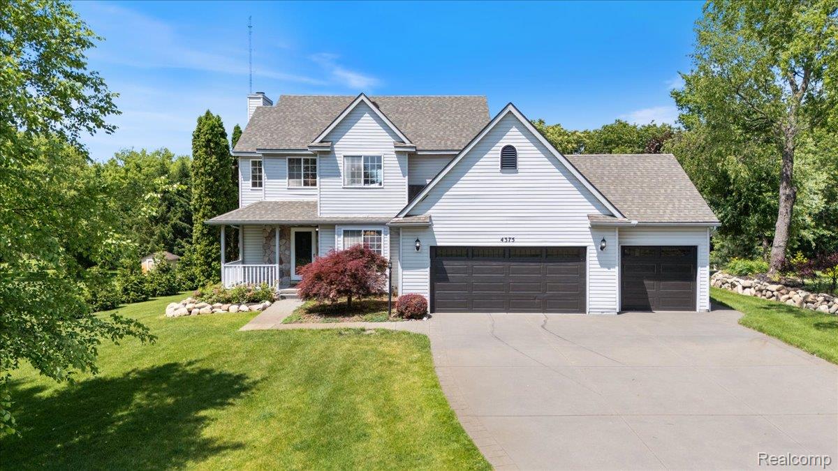 White Lake Charter Township, Michigan 48383, United States, 3 Bedrooms Bedrooms, ,4 BathroomsBathrooms,Residential,Active,156925