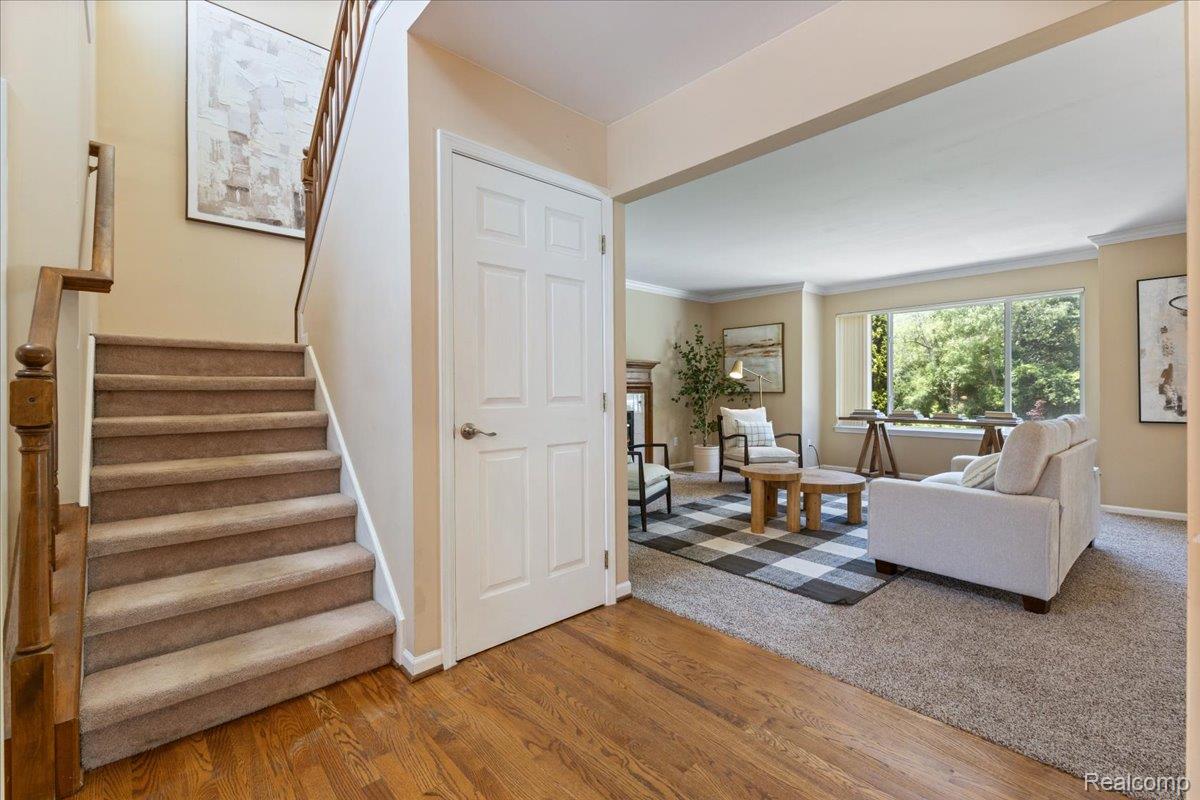 White Lake Charter Township, Michigan 48383, United States, 3 Bedrooms Bedrooms, ,4 BathroomsBathrooms,Residential,Active,156925