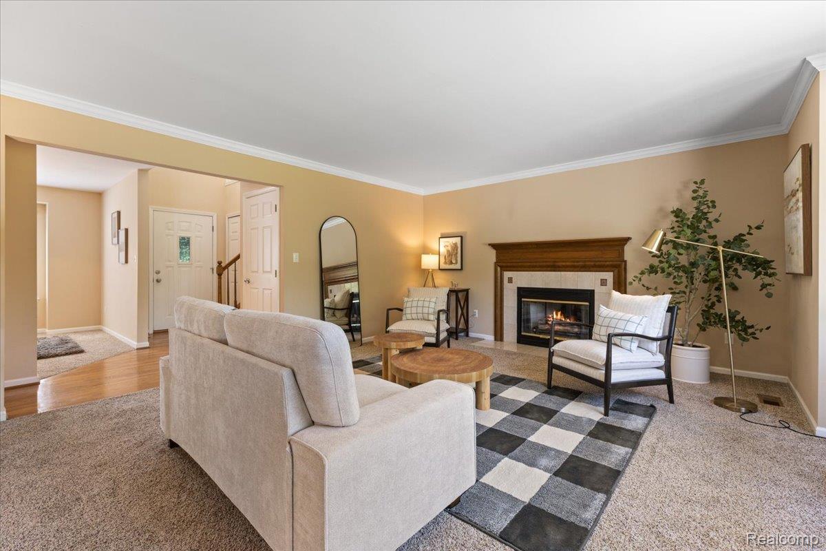 White Lake Charter Township, Michigan 48383, United States, 3 Bedrooms Bedrooms, ,4 BathroomsBathrooms,Residential,Active,156925