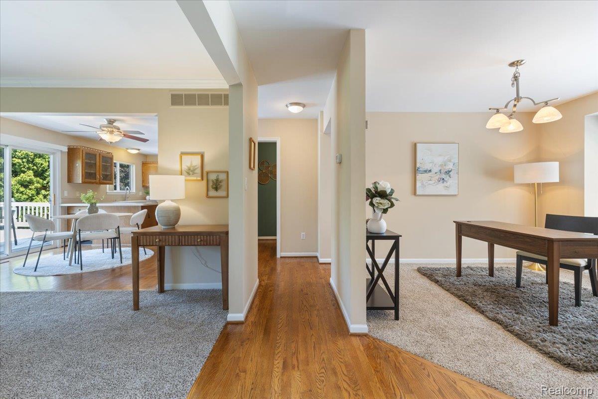 White Lake Charter Township, Michigan 48383, United States, 3 Bedrooms Bedrooms, ,4 BathroomsBathrooms,Residential,Active,156925